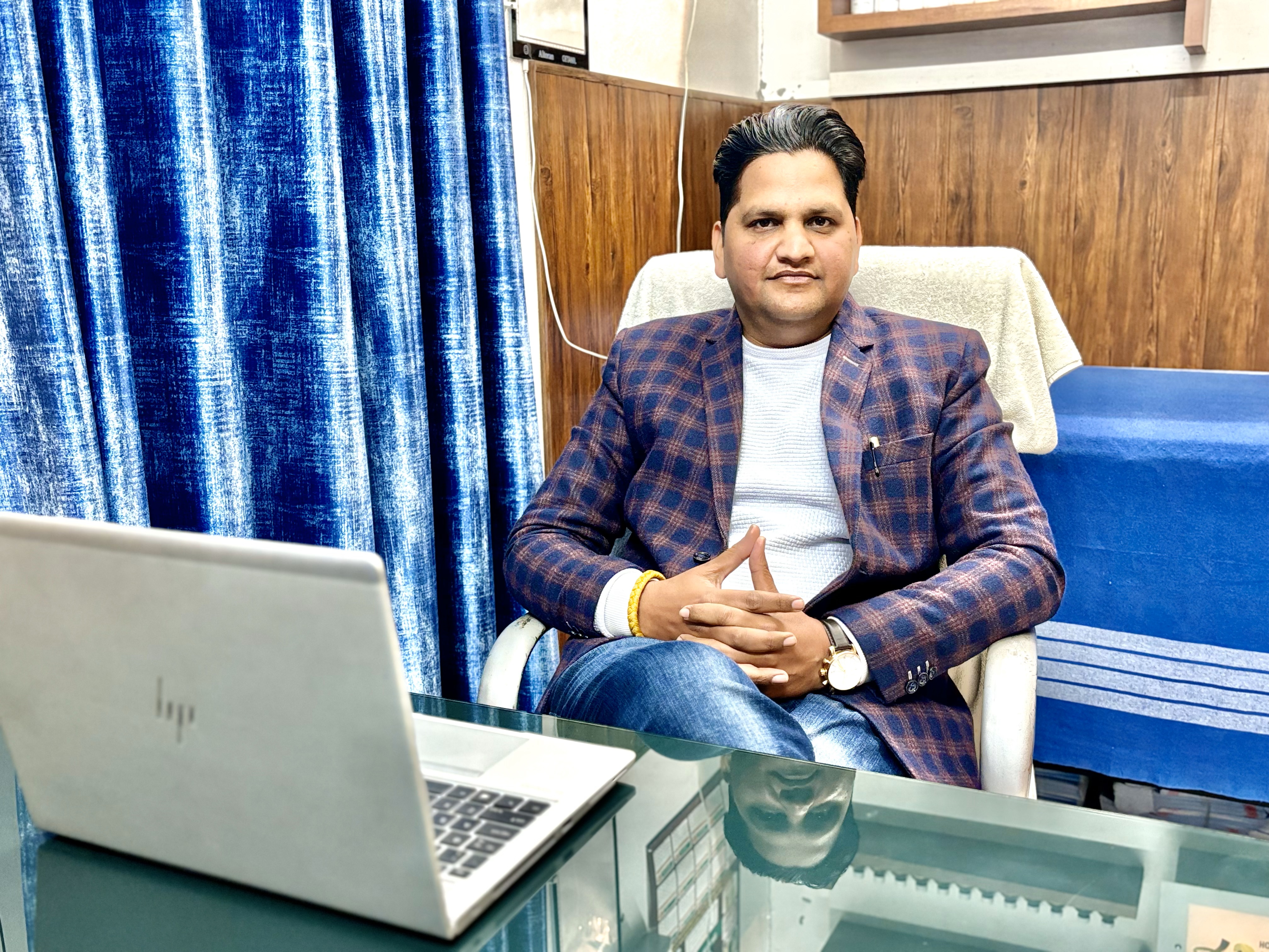 Dr. Sandeep kansal